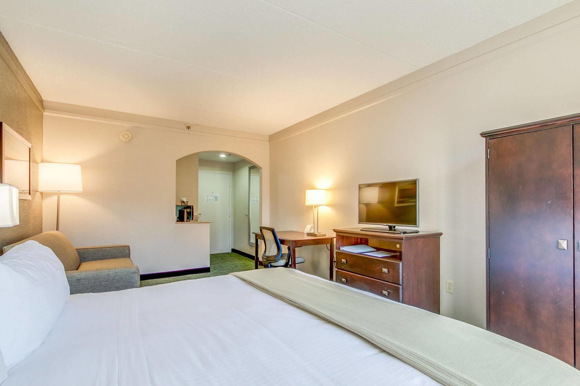 Holiday Inn Express Hotel & Suites Midlothian Turnpike By Ihg North Chesterfield Luaran gambar